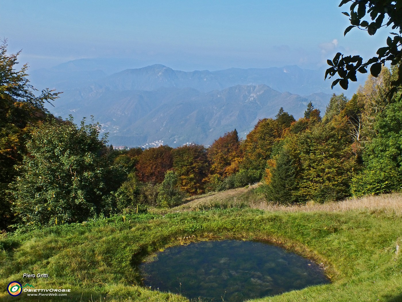 27 Pozza con vista in Val Serina.JPG